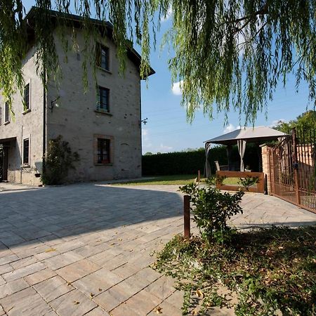 Agriturismo Cascina Costa Cassago Brianza Exterior foto